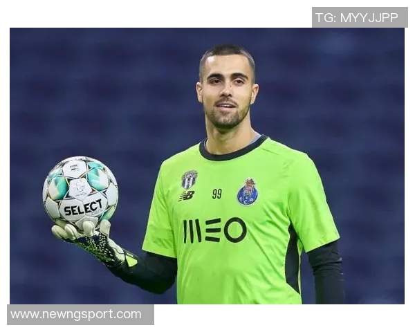 前葡萄牙国门帕特里西奥宣布退役B费感恩致敬表达深情祝福 前葡萄牙国门帕特里西奥宣布退役B费感恩致敬表达深情祝福