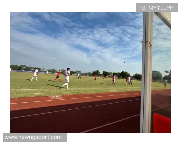 上海海港U15队大胜海门珂缔缘U15队七球狂胜展现青少年足球实力 上海海港U15队大胜海门珂缔缘U15队七球狂胜展现青少年足球实力