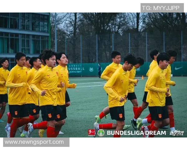 上海海港U15队大胜海门珂缔缘U15队七球狂胜展现青少年足球实力 上海海港U15队大胜海门珂缔缘U15队七球狂胜展现青少年足球实力