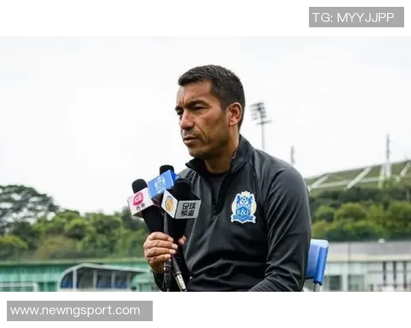 斯卢茨基赛后感慨双方实力相当遗憾未能全取三分的比赛总结